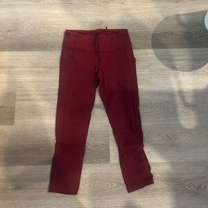 Women’s Maroon Capri Leggings